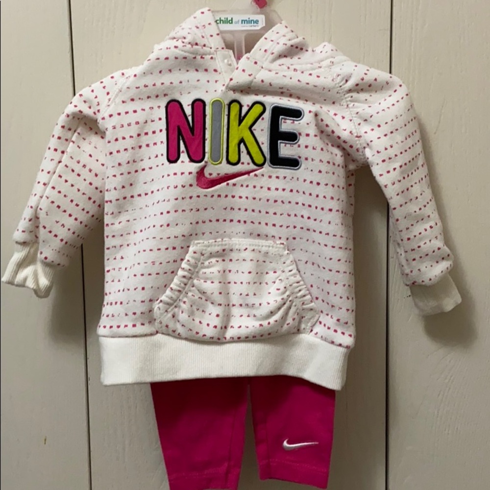 ✨HOST PICK✨ Nike Hoodie and Leggings